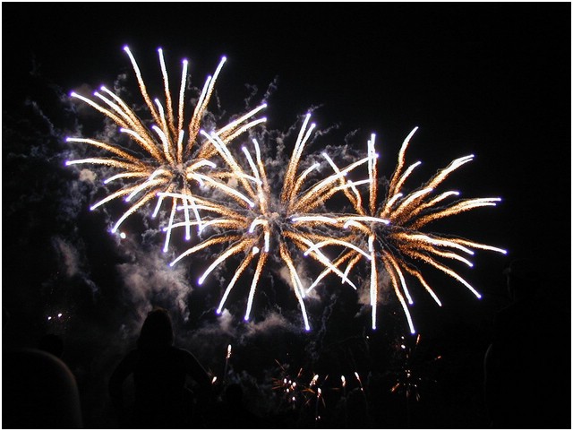24-fireworks_2.jpg