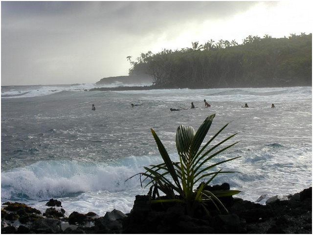 164_bay_with_watersurfers_along_rte_137_2.JPG