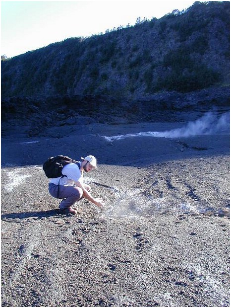 224_greg_warming_his_hands_in_a_steam_vent.JPG