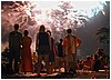 27-people_watching_fireworks_1.jpg