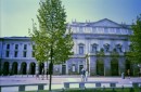 Milan0006 * 320 x 210 * (30KB)