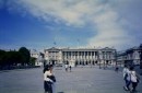 Paris0022 * 320 x 210 * (21KB)
